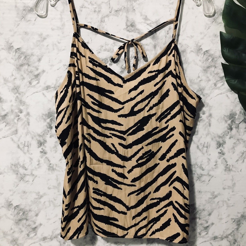 Maurices Sleeveless Tiger Print Blouse Womens Size Large Tank Top